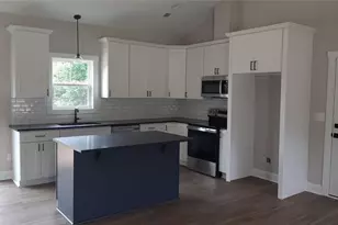 1019 Kennedy St, Yadkinville, NC 27055 - Photo 8