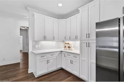 3905 Wynne Brook Court, High Point, NC 27265 - Photo 14