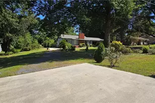 3406 Rolling Rd, High Point, NC 27265 - Photo 4