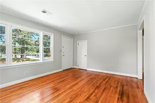 1424 Belleauwood St, Winston-Salem, NC 27107 - Photo 4