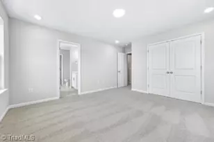 204 Oakdale Frst Ct, Jamestown, NC 27282 - Photo 16