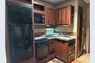 600 Dogwood Circle, Traphill, NC 28685 - Photo 8