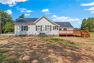 1332 Union Cross Church Rd, Yadkinville, NC 27055 - Photo 8