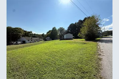 271 Meadowbrook Circle, Millers Creek, NC 28651 - Photo 22