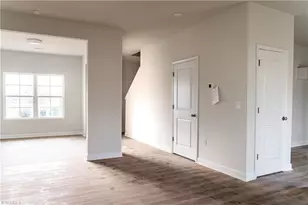 2806 Chillon Ct, Greensboro, NC 27407 - Photo 14