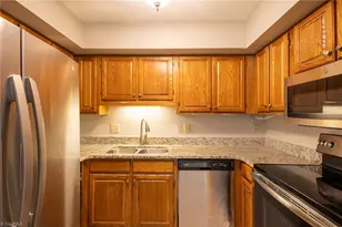 102 Wafco Ln, Greensboro, NC 27401 - Photo 10