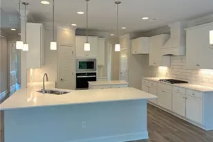 1097 Tulloch Ct, Burlington, NC 27215 - Photo 6