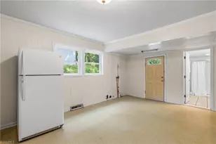 925 Harris St, Eden, NC 27288 - Photo 24