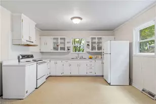 925 Harris St, Eden, NC 27288 - Photo 18
