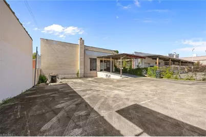 130 E 5th Street, Burlington, NC 27215 - Photo 30