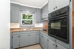 218 Joyce St, Madison, NC 27025 - Photo 16