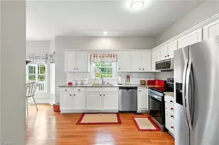 6905 Wicklow Dr, Browns Summit, NC 27214 - Photo 10