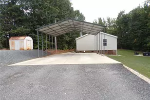 1306 Deer Trail, Reidsville, NC 27320 - Photo 6