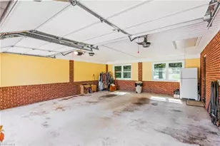 131 Luzelle Dr, Winston-Salem, NC 27103 - Photo 28