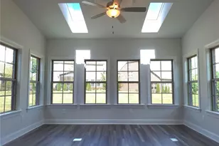 1092 Tulloch Ct, Burlington, NC 27215 - Photo 8