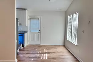 107 W McIver St, Zebulon, NC 27597 - Photo 4