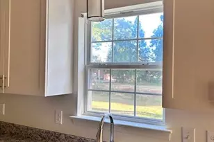 107 W McIver St, Zebulon, NC 27597 - Photo 6