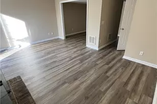 917 Shelby Dr, Greensboro, NC 27409 - Photo 10