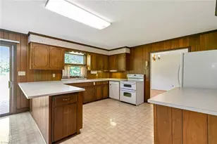 885 Winkler Mill Rd, Wilkesboro, NC 28697 - Photo 24