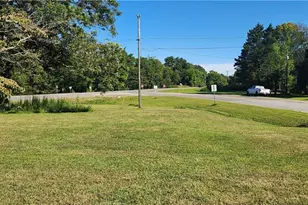 2493 Old Hwy 21, State Road, NC 28676 - Photo 4