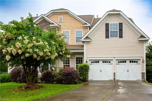 3510 Meadow Glen Ct, Clemmons, NC 27012 - Photo 2