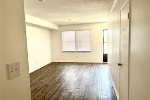 214-C W 5th St, Lexington, NC 27292 - Photo 10