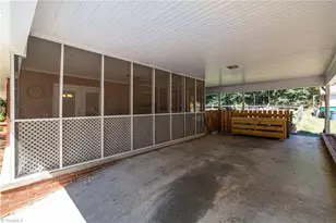 102 Pratt St, Madison, NC 27025 - Photo 26