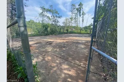 2082 Mountain Valley Church Road, North Wilkesboro, NC 28659 - Photo 20