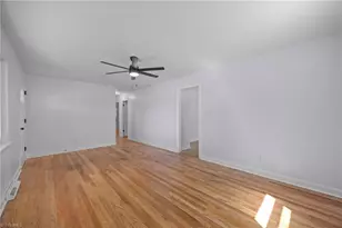 417 Ashburn St, Graham, NC 27253 - Photo 2