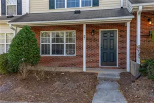 37 Tannenbaum Cir, Greensboro, NC 27410 - Photo 2