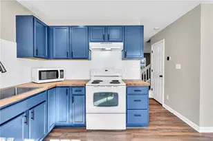 37 Tannenbaum Cir, Greensboro, NC 27410 - Photo 12