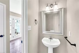 37 Tannenbaum Cir, Greensboro, NC 27410 - Photo 16