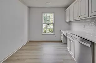 386 Sherwood Oaks Dr, Asheboro, NC 27205 - Photo 22