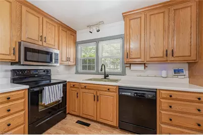 816 Elm Street, Eden, NC 27288 - Photo 10