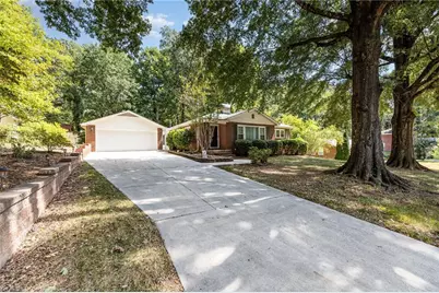 816 Elm Street, Eden, NC 27288 - Photo 2