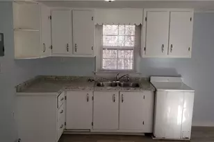 1711 Alexsandria Rd, Greensboro, NC 27405 - Photo 4