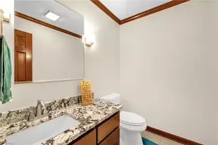 1020 Larkwood Ct, Reidsville, NC 27320 - Photo 8