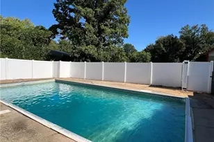 118 Triplett St, Jonesville, NC 28642 - Photo 4