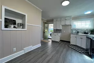 118 Triplett St, Jonesville, NC 28642 - Photo 8