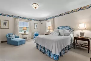 404 Country Club Dr, Greensboro, NC 27408 - Photo 32