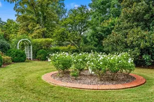 404 Country Club Dr, Greensboro, NC 27408 - Photo 44