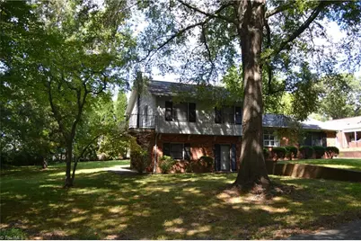 202 W Tidball Avenue, Madison, NC 27025 - Photo 4