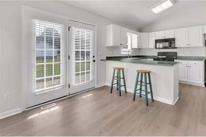 21 Oak Meadow Lane, Thomasville, NC 27360 - Photo 8