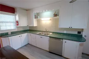 4966 Red Pne Ln, Pfafftown, NC 27040 - Photo 6