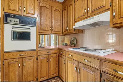 5591 Nc Highway 8, Lawsonville, NC 27022 - Photo 16