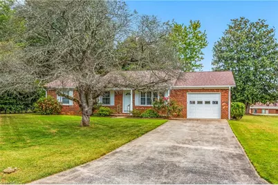 108 Hinshaw Avenue, Yadkinville, NC 27055 - Photo 1