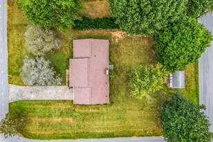 108 Hinshaw Ave, Yadkinville, NC 27055 - Photo 24