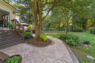 4 Kempton Dr, Greensboro, NC 27406 - Photo 34