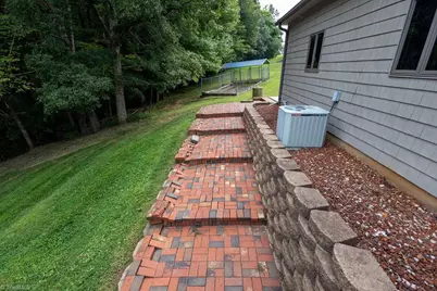 3605 Nc 268, Siloam, NC 27047 - Photo 18