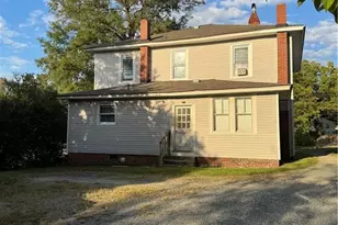 106 College St, Thomasville, NC 27360 - Photo 2